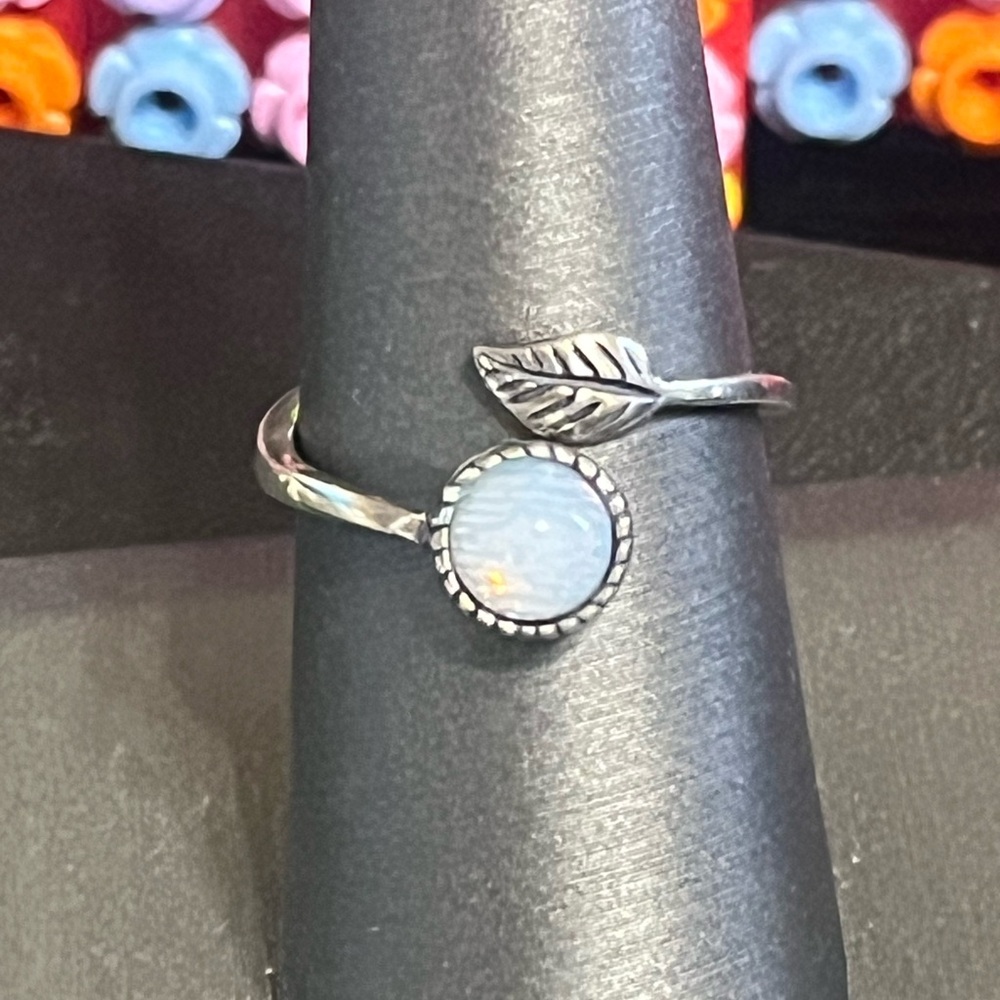 JBB 925 Bypass Leaf Opalescent Ring